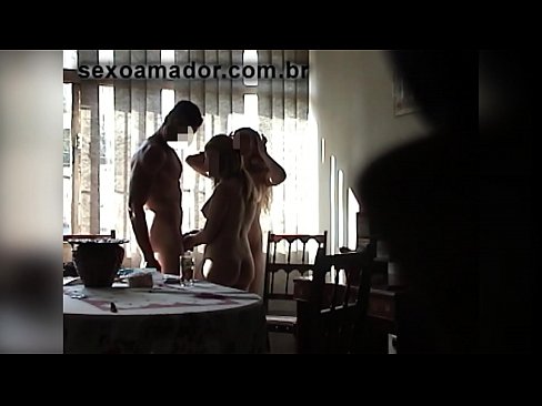 ❤️ Teman seks mengundang pria raksasa dan threesome bersamanya ☑ Sex pada kami ️❤